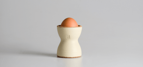 La forma dell'uso quotidiano. Un viaggio nella ceramica funzionale.