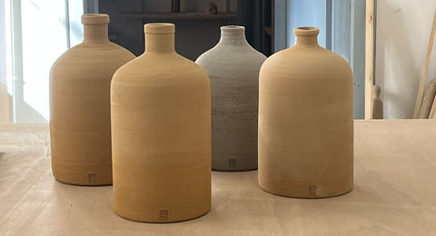 Bottiglie pronte per essere biscottate